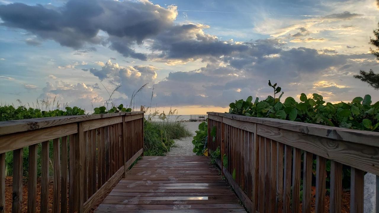 Nordvind Beach Resort Treasure Island Екстер'єр фото